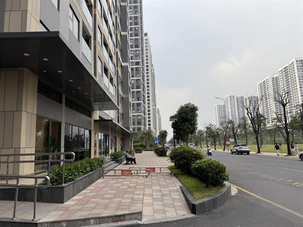Cdt vinhomes giảm giá tới 50% shophouse khối đế vinhomes grand park, 12,99tỷ, 102,8m2, sẵn hđ thuê