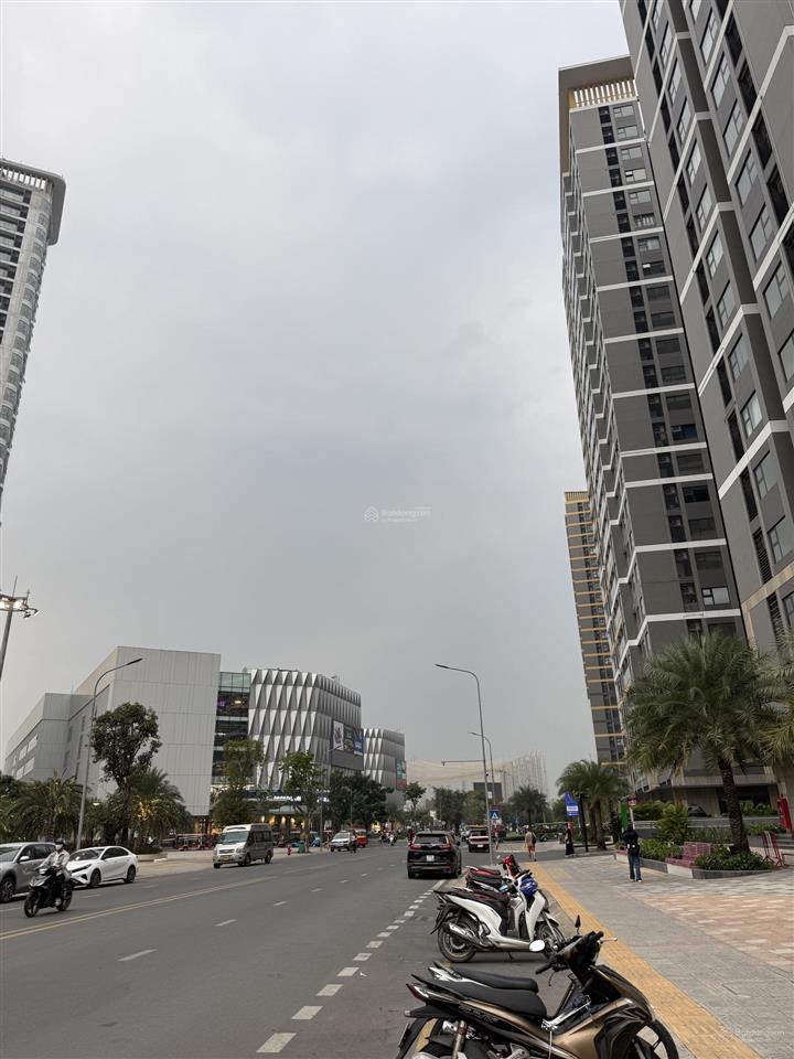 Cdt vinhomes giảm giá tới 50% shophouse khối đế vinhomes grand park, 12,99tỷ, 102,8m2, sẵn hđ thuê