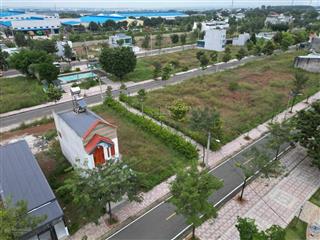 Chính chủ bán lô góc 2 mặt tiền đối diện chợ đêm p. đồng xoài tỉnh đồng nai, kinh doanh được ngay.