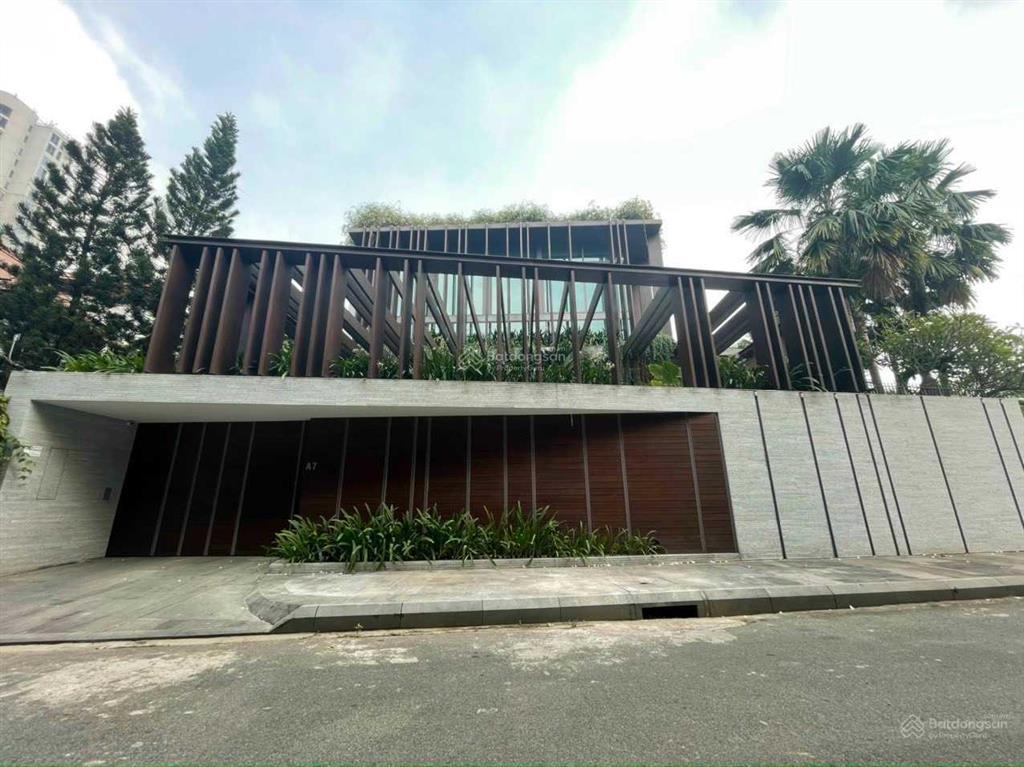 Vị thế đẹp khu quận 10  góc 2 mt cửu long  đồng nai  17x28m  ctxd hầm 10 tầng  giá 100 tỷ