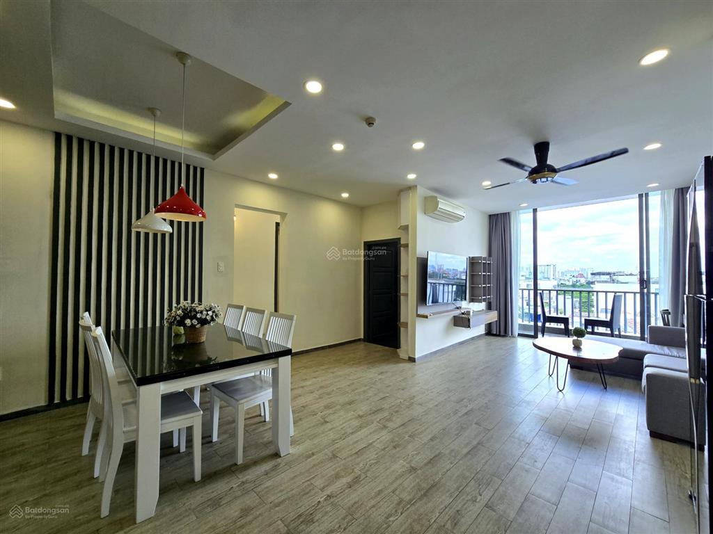 Cho thuê chdv 2 phòng ngủ tại thảo điền, q2, hcm  đang trống vào ở liền