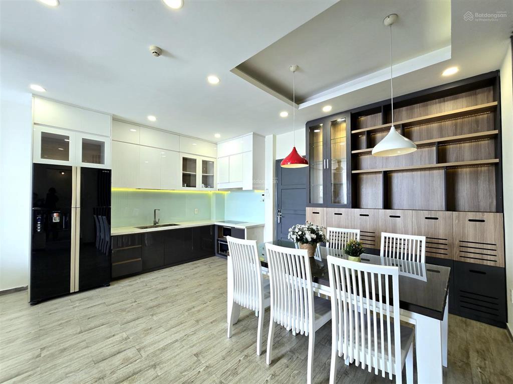 Cho thuê chdv 2 phòng ngủ tại thảo điền, q2, hcm  đang trống vào ở liền