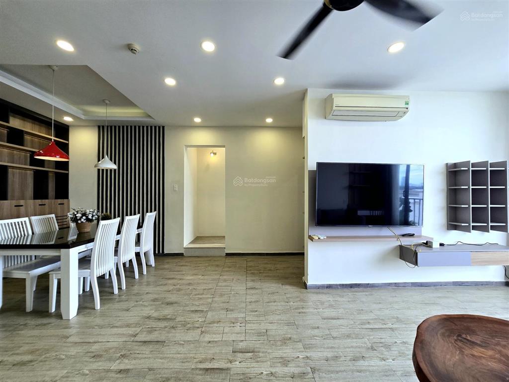 Cho thuê chdv 2 phòng ngủ tại thảo điền, q2, hcm  đang trống vào ở liền