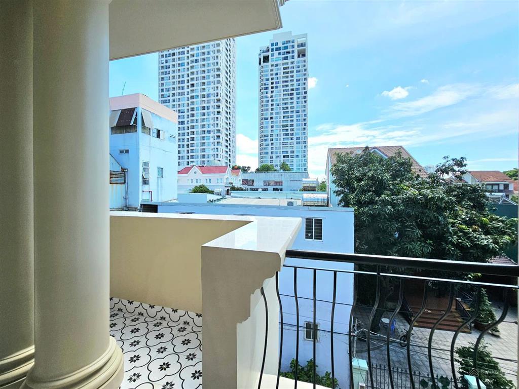 Cho thuê căn hộ 1 phòng ngủ tại thảo điền  quận 2 go villa. cho phép nuôi thú cưng. gần ga mrt