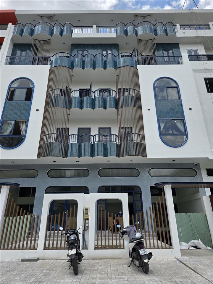 Chính chủ khai trương căn penthouse 2pn, 1wc tại 42 đường phan bá vành, 100m2, ban công
