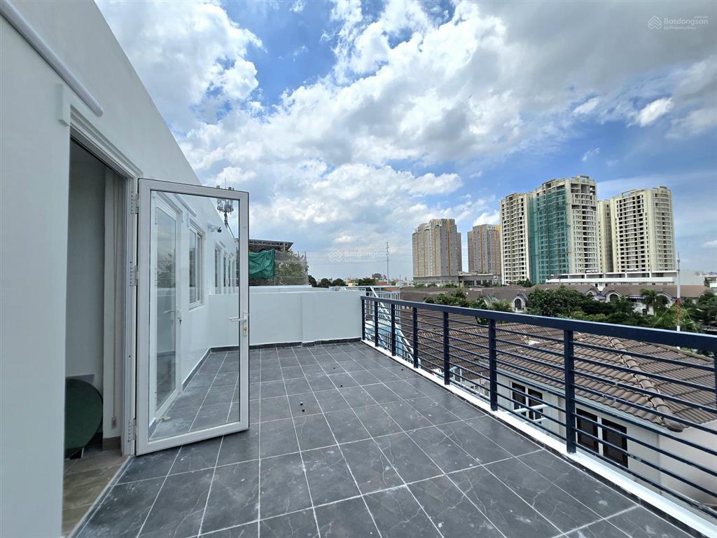 Chính chủ khai trương căn penthouse 2pn, 1wc tại 42 đường phan bá vành, 100m2, ban công