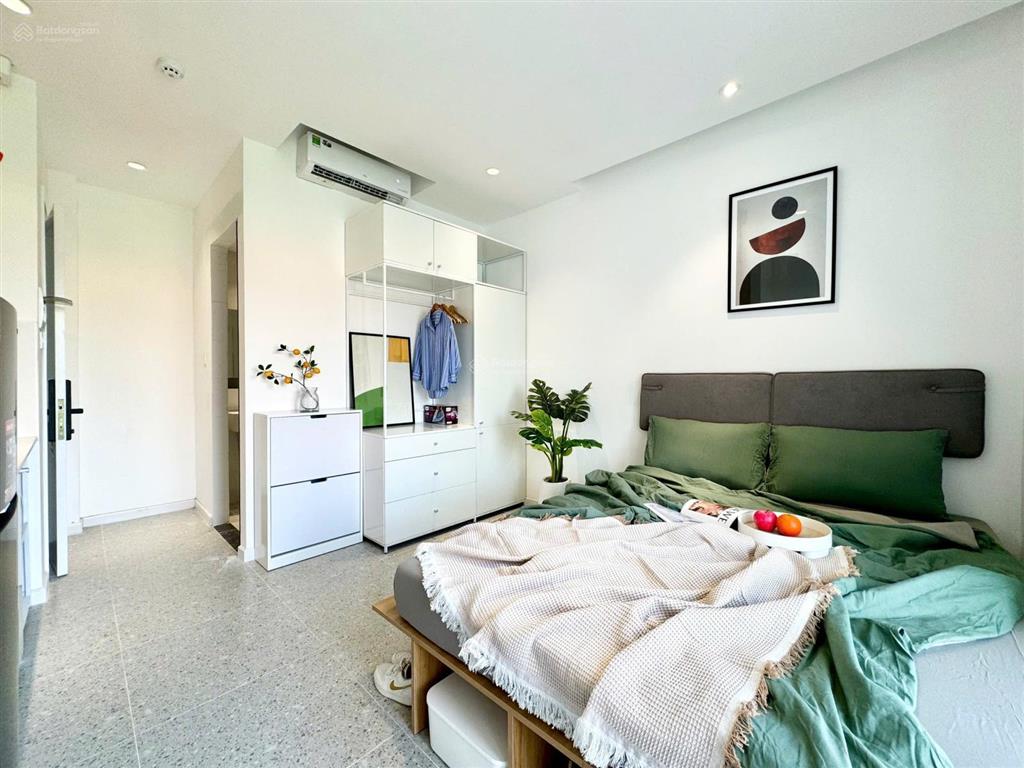 Studio gần metro thảo điền  full nội thất ban công tối giản