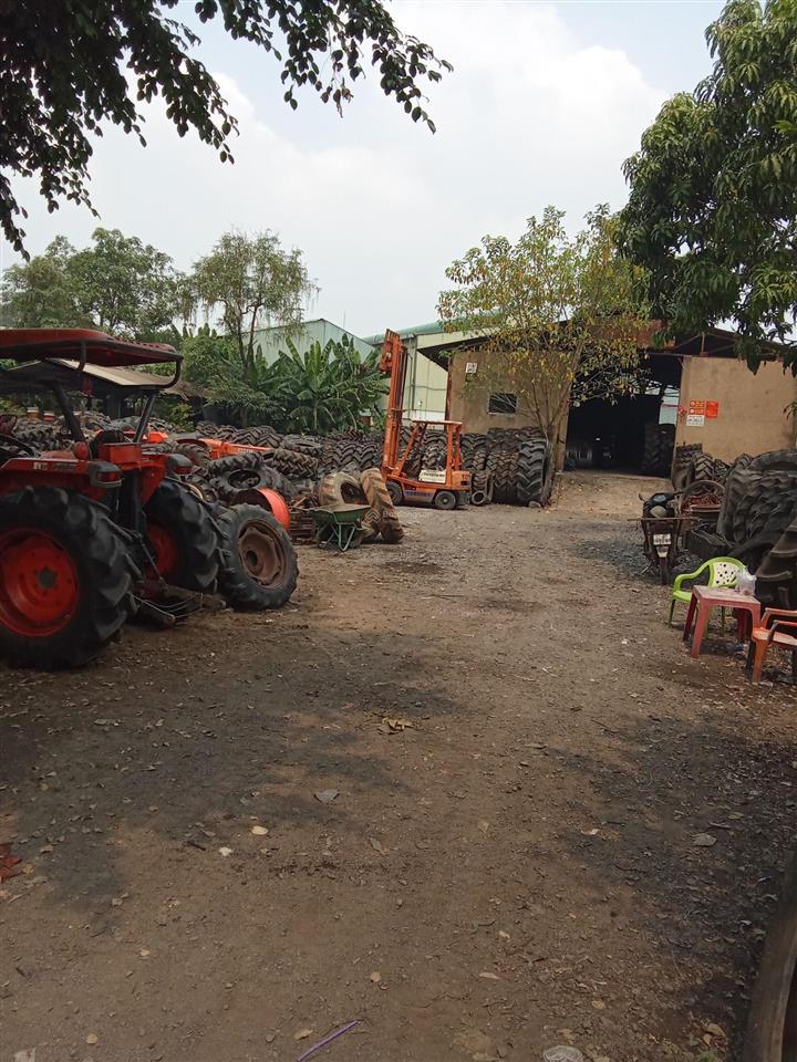 Cần bán đất mặt tiền quốc lộ 1a mỹ yên long an củ.cách chợ bình chánh tp hcm chỉ 2km . dt. 40x50