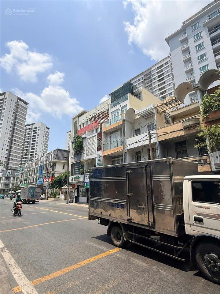 Kẹt tài chính cần ra gấp mt đường nguyễn phúc chu đường 20m hiện hữu. vị trí đắc địa