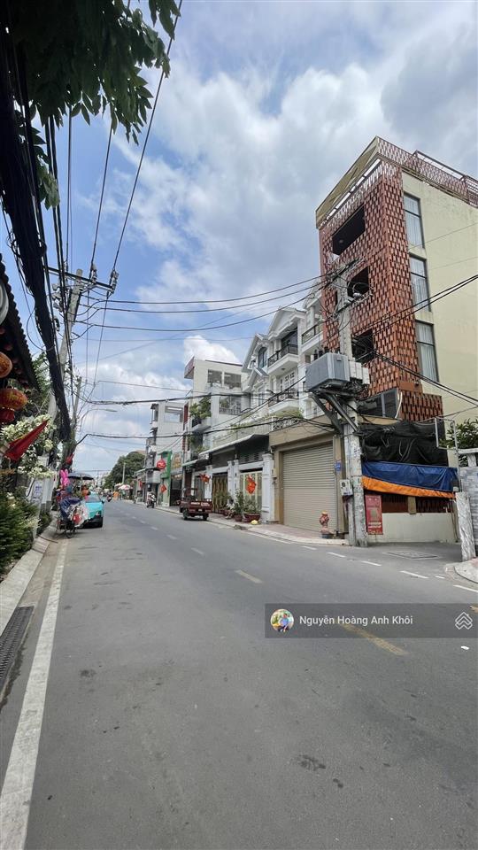 Đoạn đường đẹp ngay chợ hiệp bình toàn cho thuê văn phòng