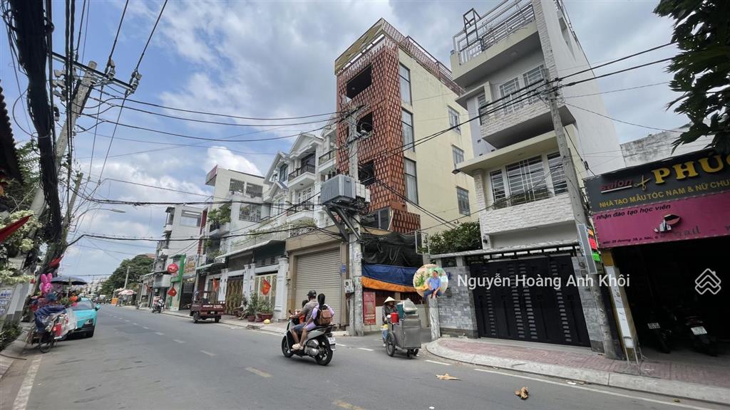 Đoạn đường đẹp ngay chợ hiệp bình toàn cho thuê văn phòng