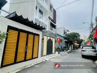 Hàng hiếm dân trí cao, khu phân lô gần ga metro bình thái