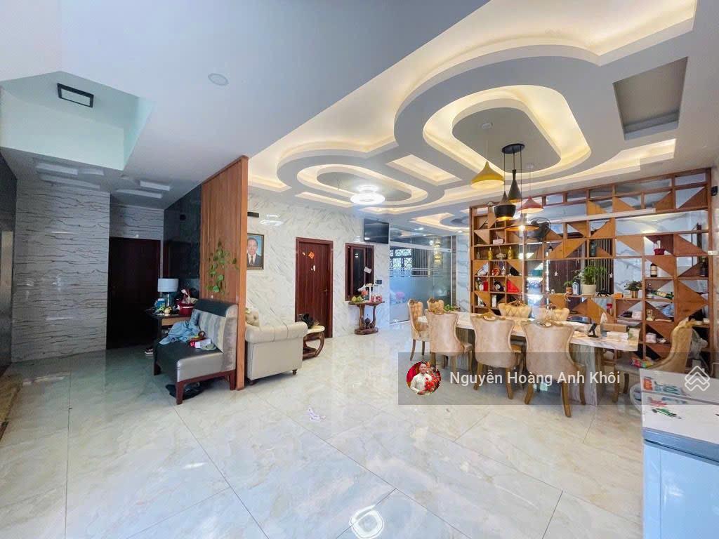 Siêu phẩm mặt tiền 18m vuông a4 trục nối thanh đa với phạm văn đồng