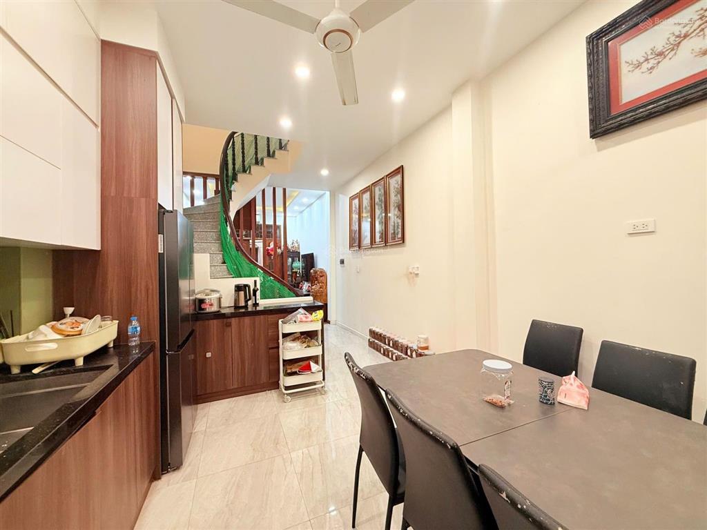 Bán nhà phân lô mai anh tuấn/hồ hoàng cầu 45m2, 5t, ô tô, 2 thoáng.
