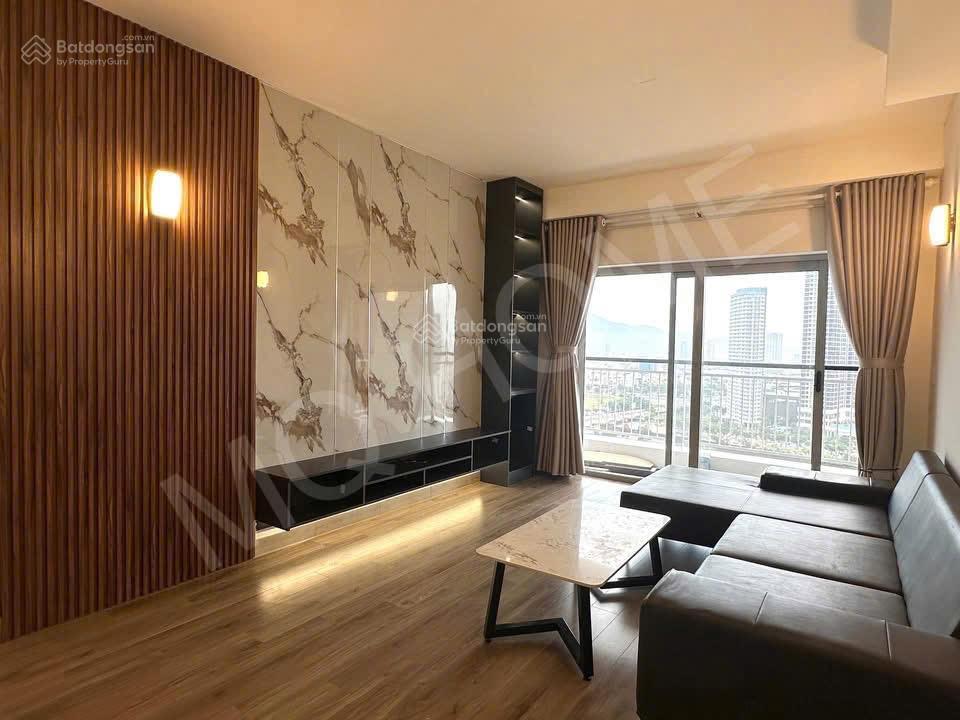 Cho thuê căn hộ cao cấp 108m2 cạnh cầu sông hàn view trực diện sông hàn chỉ 25tr/tháng  vào ở luôn