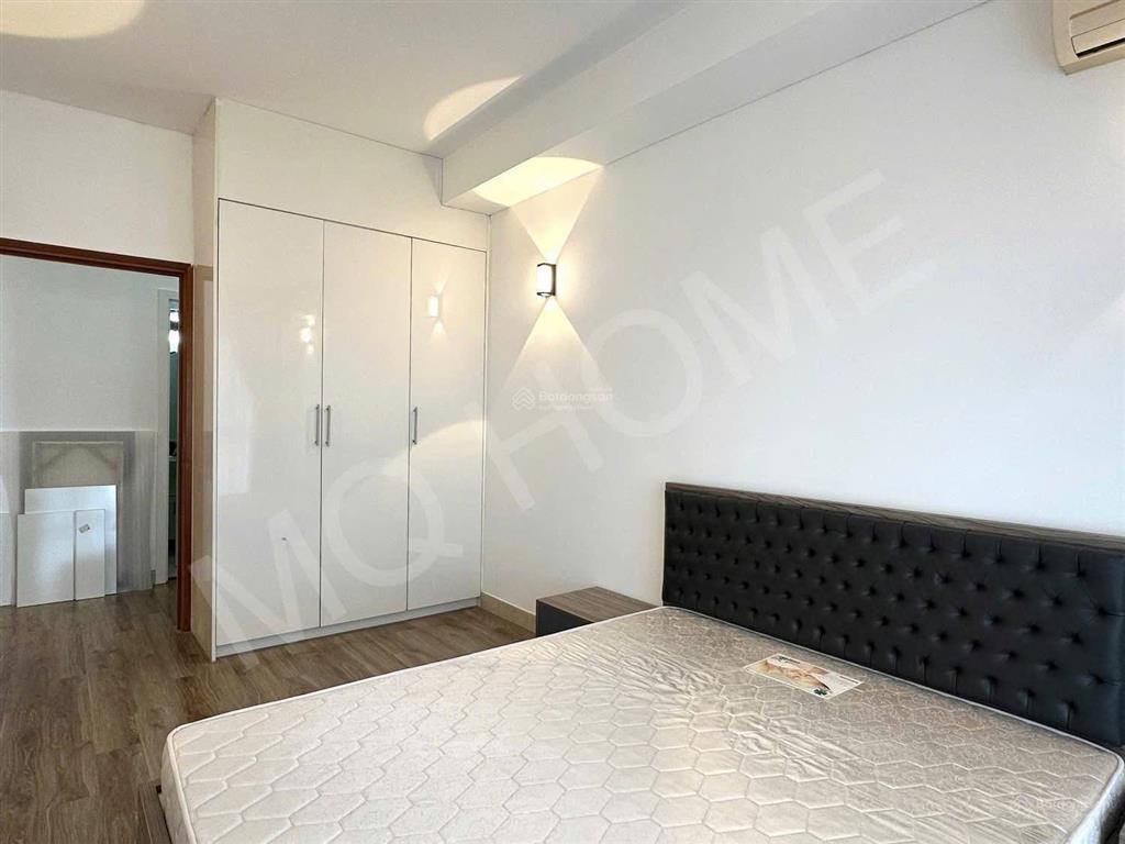 Cho thuê căn hộ cao cấp 108m2 cạnh cầu sông hàn view trực diện sông hàn chỉ 25tr/tháng  vào ở luôn