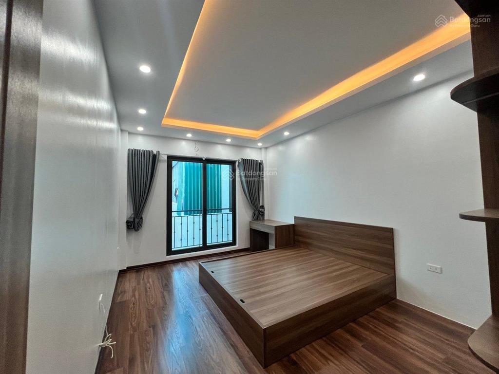 Bán nhà vạn phuc hà đông 30m2x5 tầng giá 7,6 tỷ hà nội