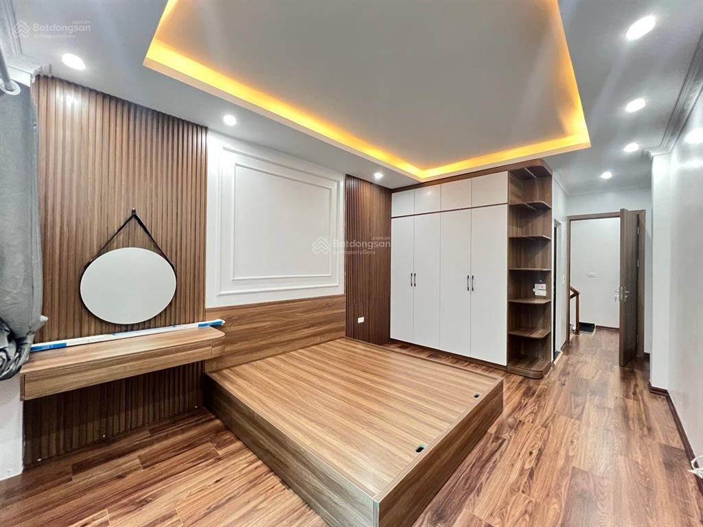 Bán nhà vạn phuc hà đông 30m2x5 tầng giá 7,6 tỷ hà nội