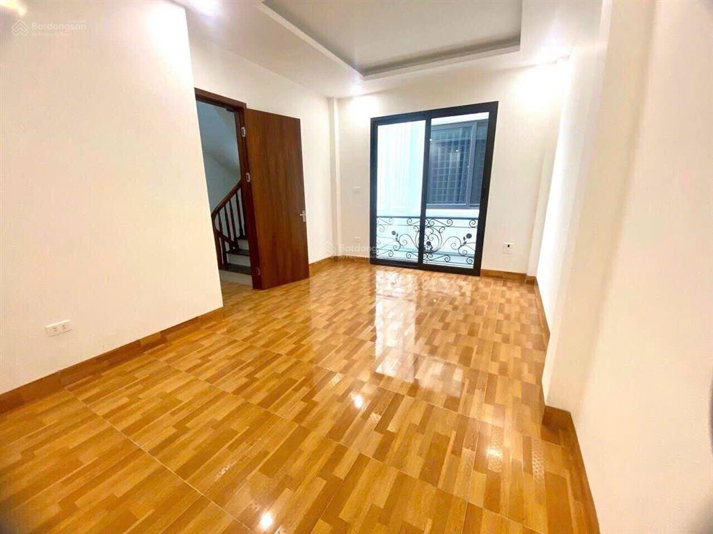 Bán nhà 4pn 4wc giá cực chất 10 tỷ, 35m2 ở tam trinh, hoàng mai, hà nội