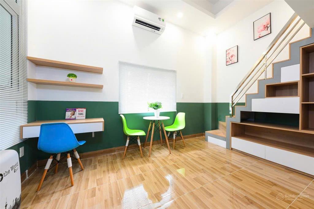 Cho thuê duplex ban công thoáng mát sát uth, hutech ở được 34 người, an ninh cao tiện di chuyển