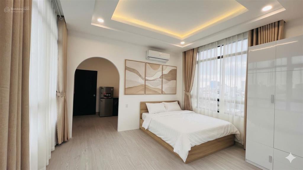 Thuê ngay căn hộ 1pn 35m2 cửa sổ thoáng view landmark 81 ngay chợ bà chiểu sát quận 1 an ninh cao