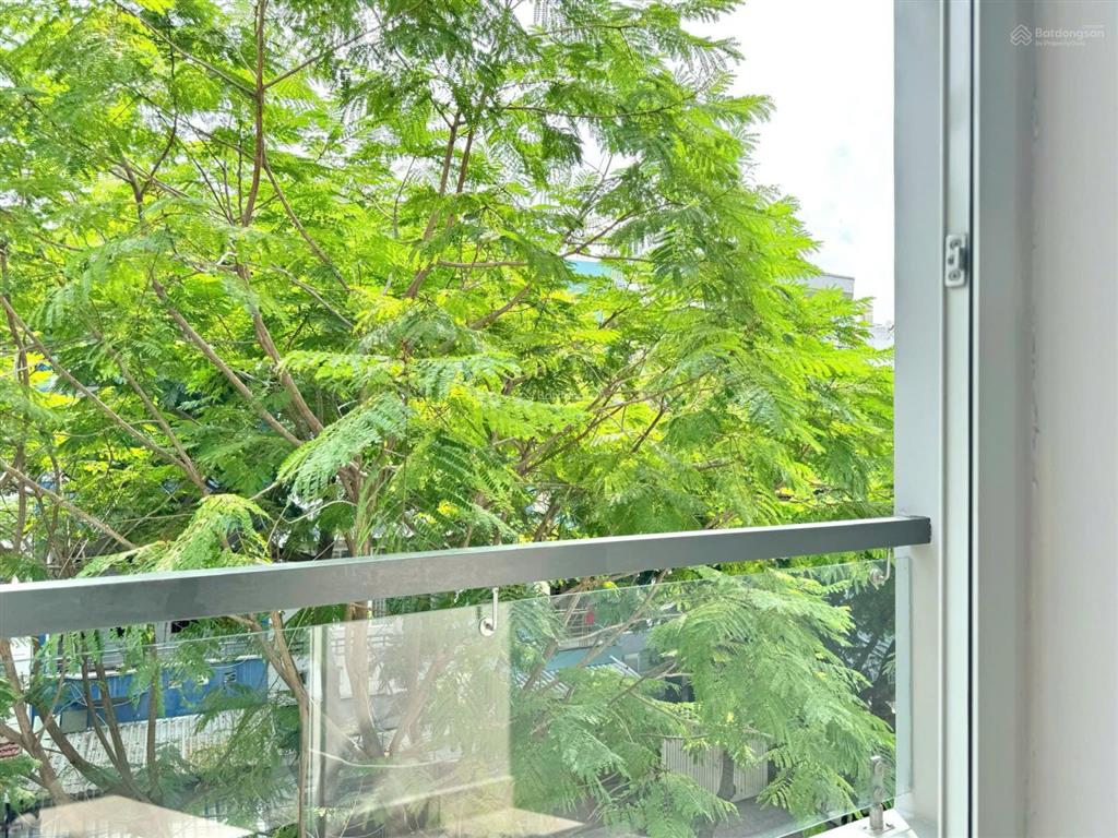 Thuê ngay căn hộ ban công  tách bếp 35m2 rộng thoáng thiết kế hiện đại an ninh cao sát đh vlcs3