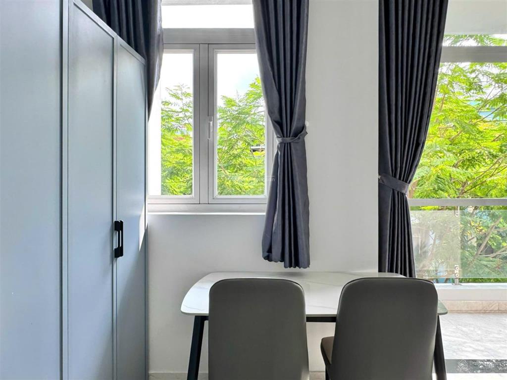 Thuê ngay căn hộ ban công  tách bếp 35m2 rộng thoáng thiết kế hiện đại an ninh cao sát đh vlcs3