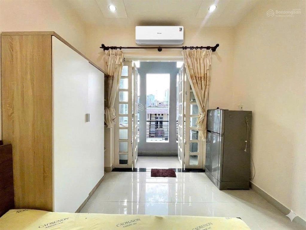 Thuê ngay căn hộ ban công máy giặt riệng  30m2 thoáng mát ngay chợ bà chiểu sát q1 an ninh cao
