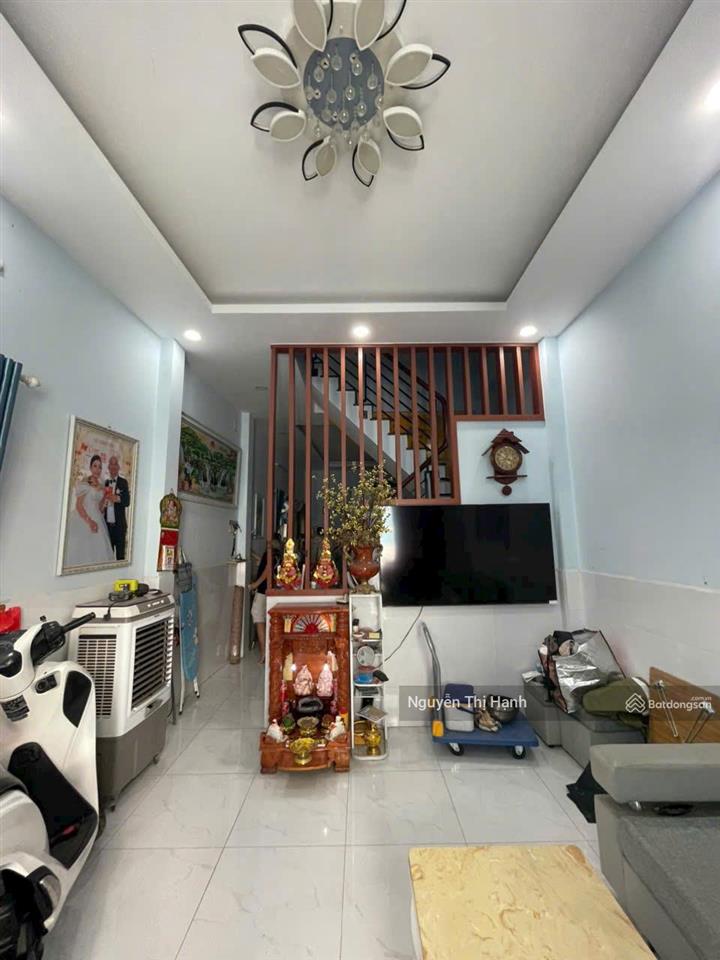 Bán nhà 1 trệt 1 lầu đường số 11, trường thọ, thủ đức, có sân bên hông thoáng mát