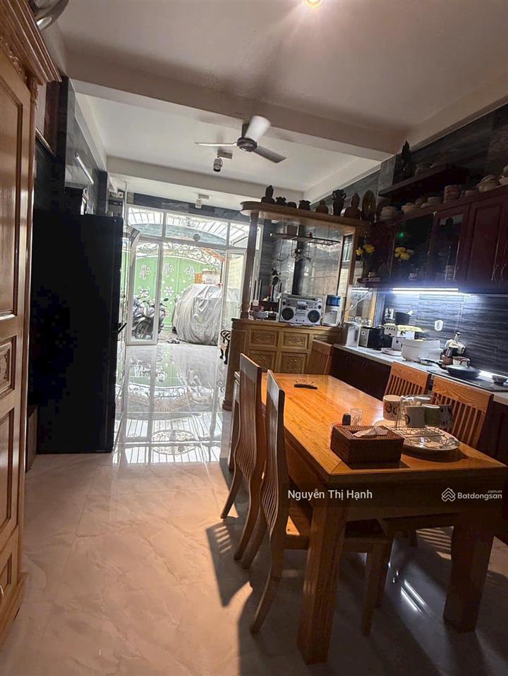 Bán nhà 2 tầng xây mới đường số 10, linh xuân, thủ đức  hẻm ô tô  giá 6 tỷ hơn