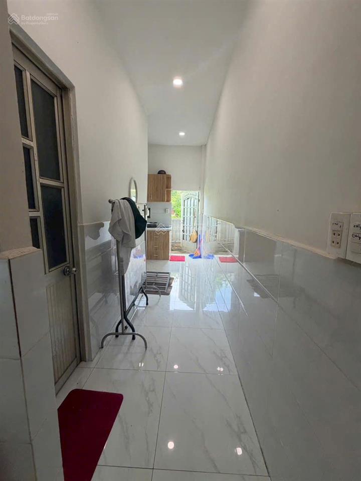 Hàng hiếm chỉ hơn 2 tỷ! bán nhà đường dương văn cam, thủ đức, gần chợ thủ đức