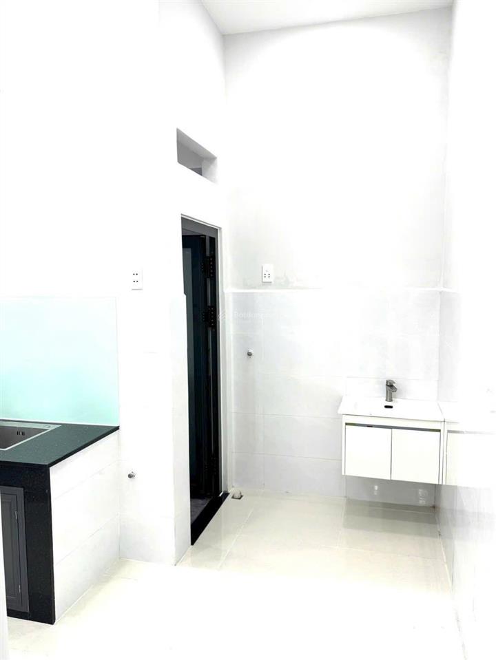 Bán nhà đẹp đường số 10, linh chiểu, thủ đức hẻm ô tô 7 chỗ  giá 5,79 tỷ