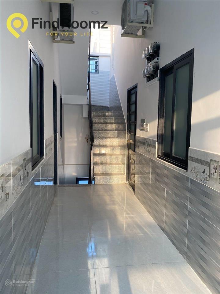 Bán tòa nhà dt 8.5x27m  28 phòng đang thuê full 120 tr/th đường nguyễn văn lượng, giá 19.5 tỷ