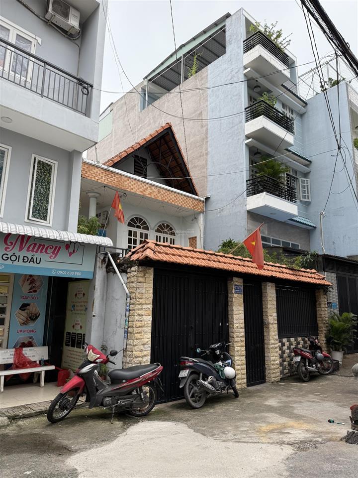 Bán thanh lý dãy nhà trọ ngay sát sân bay tân sơn nhất gpxd hầm 6 lầu dt 7.5x20m giá chỉ 16 tỷ