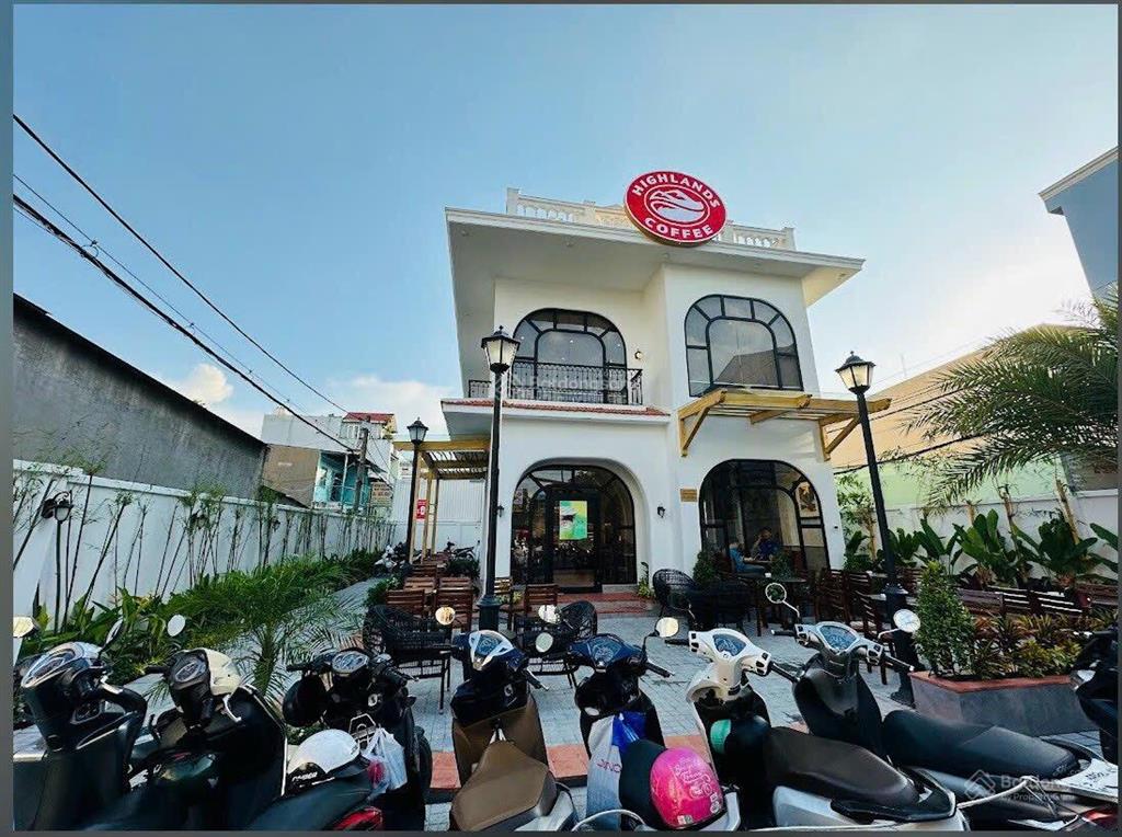 Mt phạm văn chiêu ( 11x39) hđt 65tr/tháng giá 39,2 tỷ
