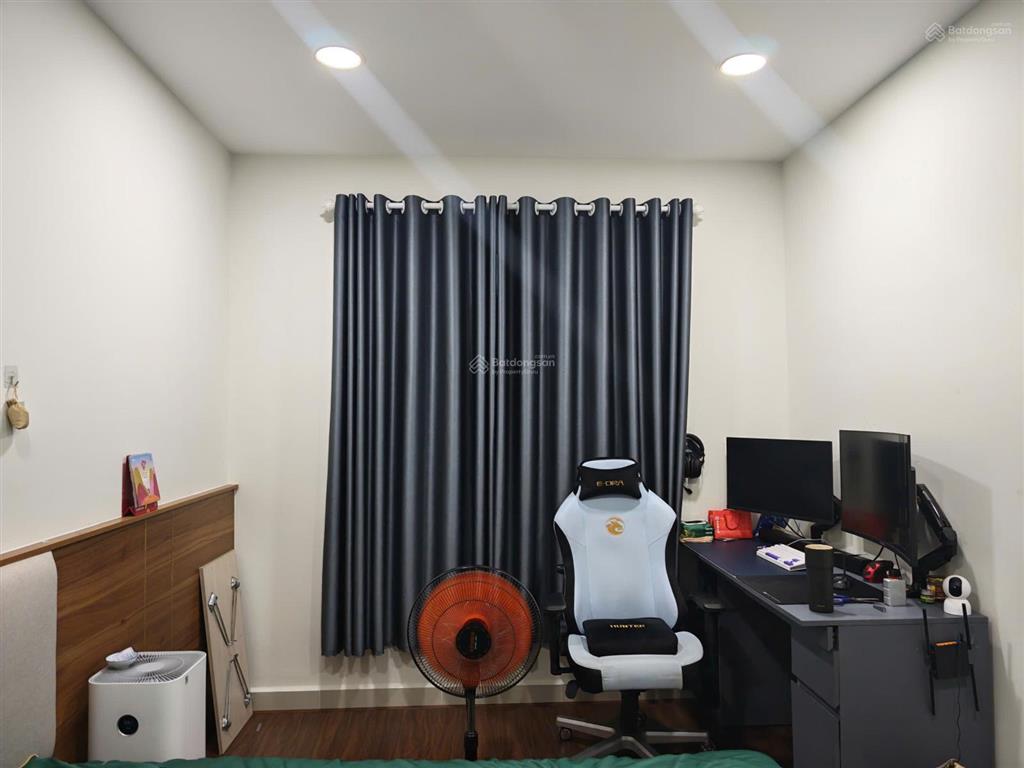 Căn hộ full nội thất  có sẵn hợp đồng thuê 14tr/tháng  dt 79m2