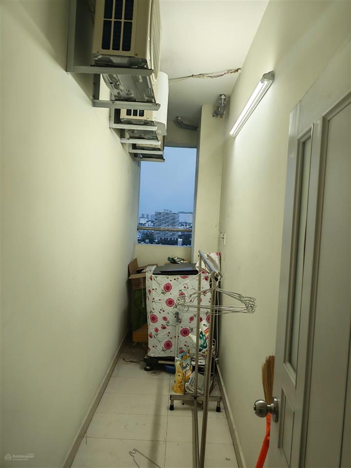Căn hộ full nội thất  có sẵn hợp đồng thuê 14tr/tháng  dt 79m2