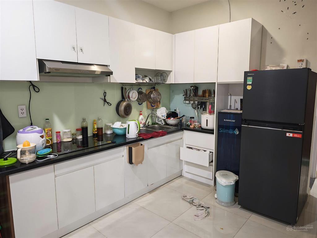 Căn hộ full nội thất  có sẵn hợp đồng thuê 14tr/tháng  dt 79m2