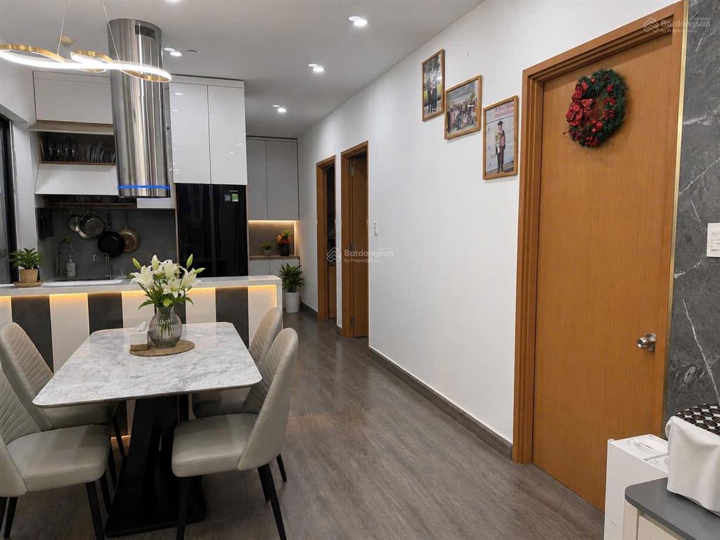 1 căn hộ 89m2 3pn 2wc đủ nội thất 4,5t