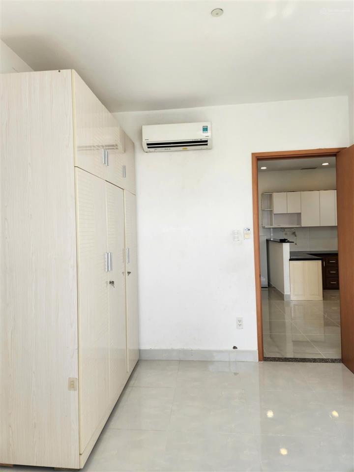 Hiếm hoy căn 3pn 2wc 92m2 4t650 tặng kèm nội thất