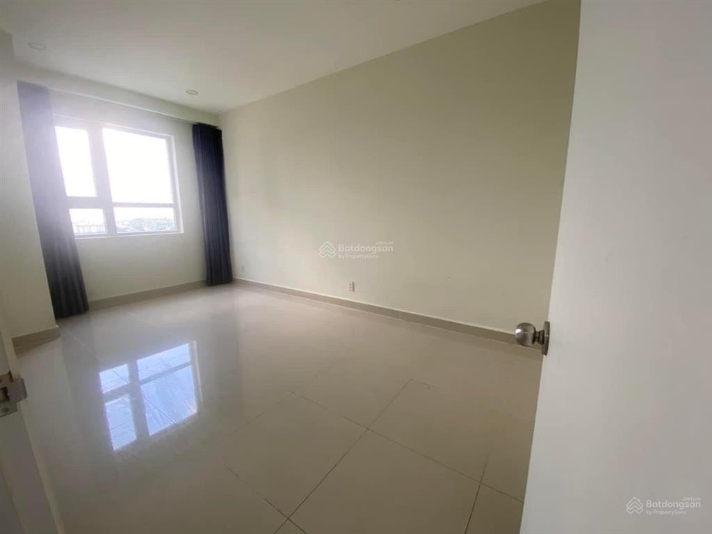 1 căn ngay trên tòa tttm 79m2 4,2 tỷ bao sang tên