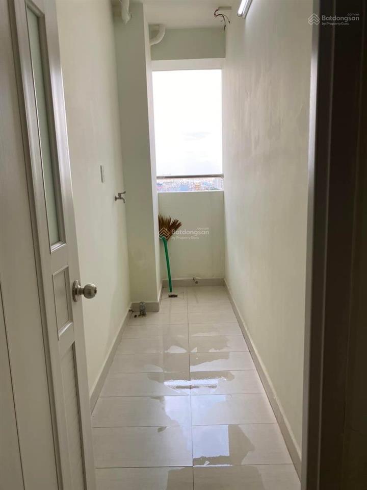 1 căn ngay trên tòa tttm 79m2 4,2 tỷ bao sang tên