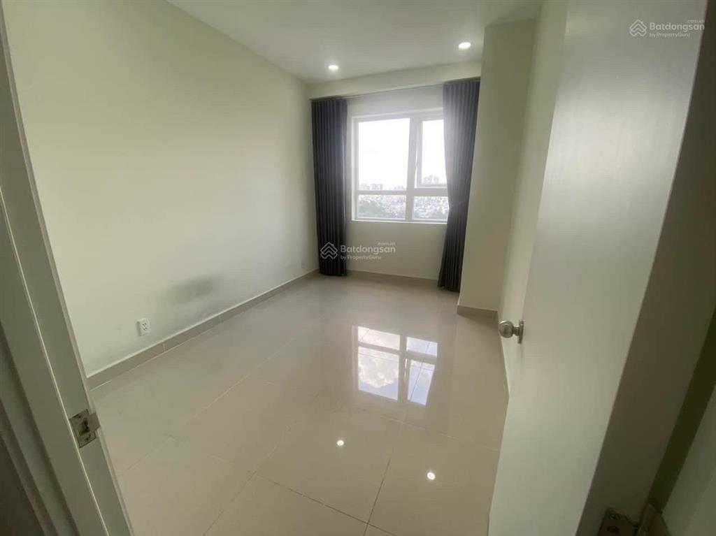 1 căn ngay trên tòa tttm 79m2 4,2 tỷ bao sang tên
