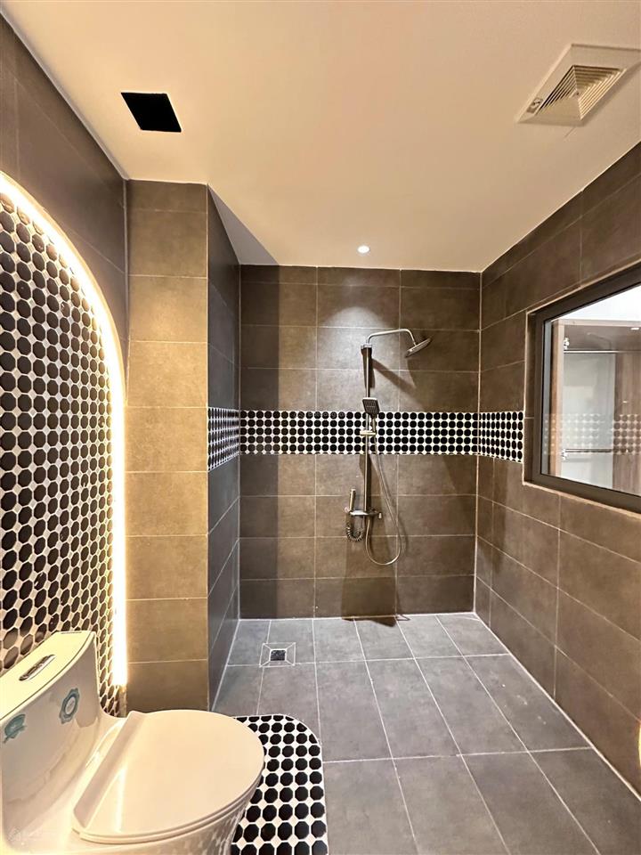 Hiếm 1 căn 79m2 2pn 2wc full nội thất