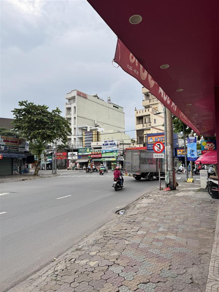 Bán mặt tiền nguyễn văn lượng gò vấp 2 mặt tiền diện tích 300m2  tiện xây mới building, showroom