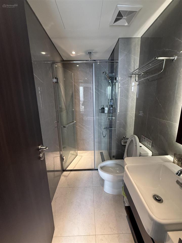 Bán căn hộ imperia sky garden, 423 minh khai 76m2 với 2pn, 2wc. giá chỉ 8.3 tỷ. full nội thất vip