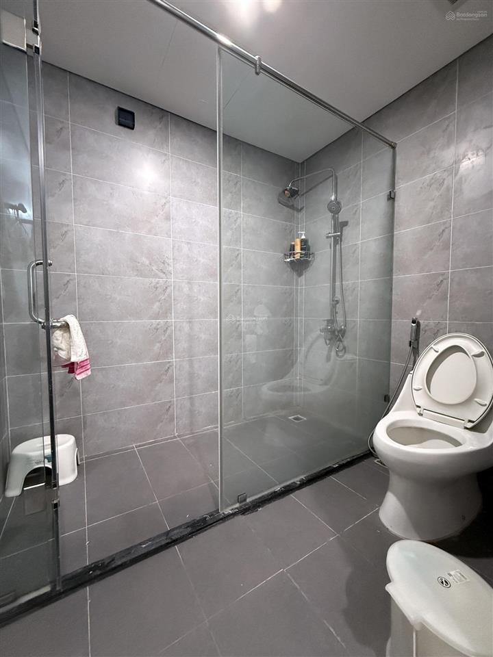Bán nhà riêng tại bạch mai, 11,8 tỷ, 35m2 x 5 tầng, nhà mới, gần phố, ngõ rộng ô tô tránh chỉ 40m.