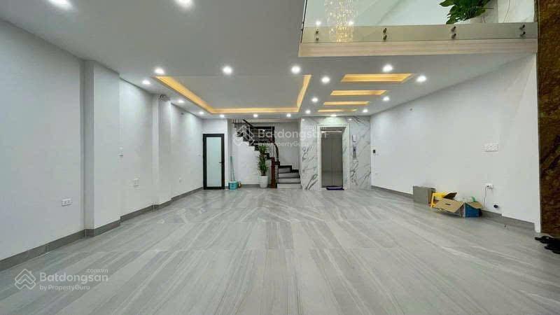 Bán nhà minh khai 40 m2x 6 tầng,giá 14 tỷ. phân lô, ô tô vào nhà, thang máy, gần phố, ở kinh doanh