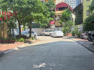 Bán nhà liền kề 5 tầng tại tam trinh, giá chỉ 32 tỷ, 95m2. khu vực sát ngay minh khai, times city