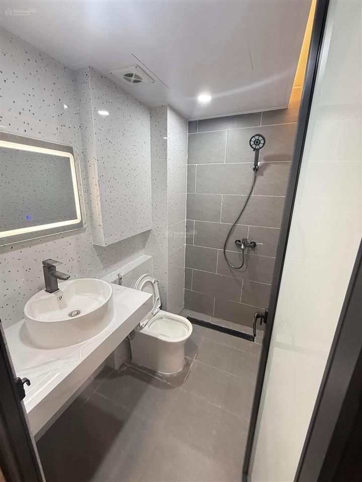 Bán cc mini 70m2 tại bạch mai, hai bà trưng, chỉ 23 tỷ. pccc hiện đại, ngõ rộng 3m, 20m ra phố